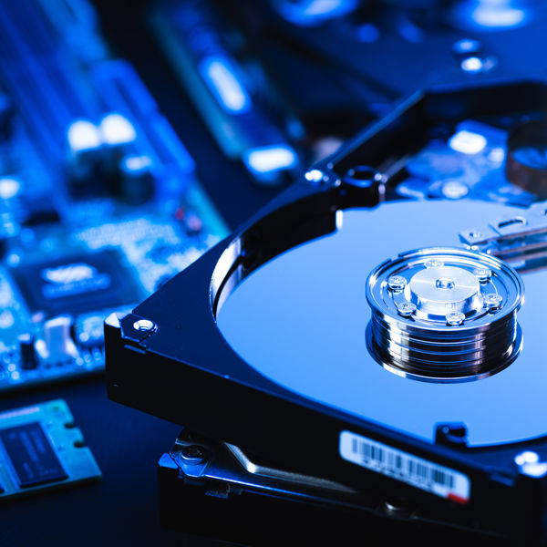 Graphene’s superior performances can lead to the development of ultrahigh density magnetic data storage, up to 10 TeraBits per square inch