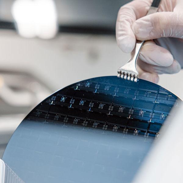 Wafer in lab